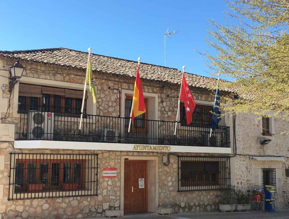 ayuntamiento-nuevo-baztan-bolardos-002